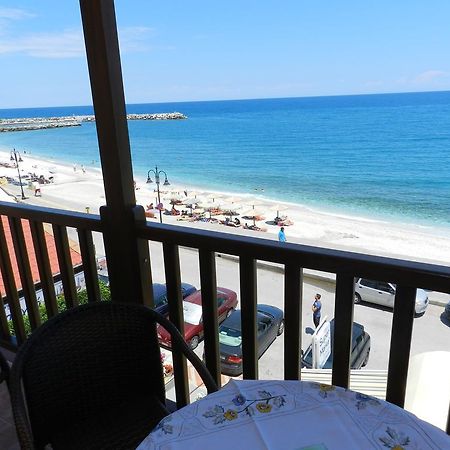 Amelia Beach Apartments Agios Ioannis  Kültér fotó