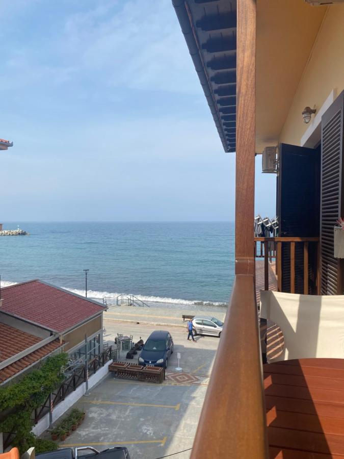 Amelia Beach Apartments Agios Ioannis  Kültér fotó